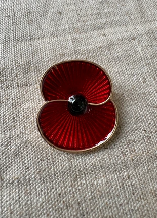 Red Enamel Poppy Pin Badge, Remembrance Day Lapel Brooch, brand: upanddown, condition: Very good, £7.87, £8.96 includes Buyer Protection