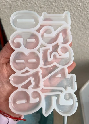 Moule silicone résine chiffres, brand: sansnom., condition: Satisfactory, size: Preemie, up to 44cm, €2.00, €2.80 includes Buyer Protection