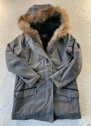 Parka femme Maje taille S(1) très bon état grise vintage y2k moumoute automne hiver, merk: Maje, staat: Heel goed, maat: S / 36 / 8, € 34,00, € 36,40 inclusief Kopersbescherming
