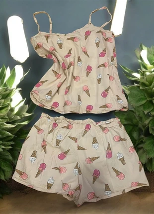 Sommer-Set mit Eis-Print – Top & Shorts, marke: Ideal, zustand: Sehr gut, größe: S / 36 / 8, 3,00 €, 3,85 € inklusive Vinted-Käuferschutz