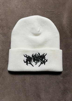 Bonnet blanc logo noir brodé – style streetwear / métal, état: Neuf sans étiquette, taille: Taille unique, 6,00 €, 7,00 € Protection acheteurs incluse