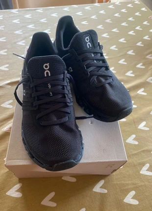 Zapatillas on cloudswift 3 AD, marca: On, estado: Nuevo con etiquetas, tamaño: 37, 90,00 €, 95,20 € Protección al comprador incluida