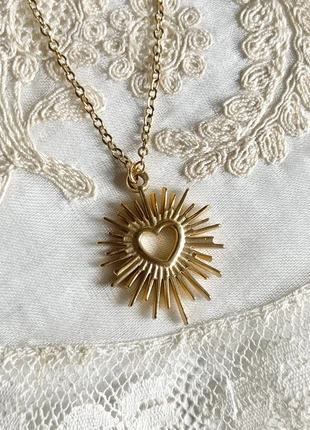 Adorable Collier cœur ardent doré en acier inoxydable, marca: acier inoxydable, estado: Muy bueno, 14,90 €, 16,35 € Protección al comprador Pro incluida