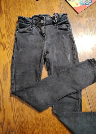 Pantalon Slim, marque: Tape à l'œil, état: Très bon état, taille: 10 ans / 140 cm, 2,00 €, 2,80 € Protection acheteurs incluse