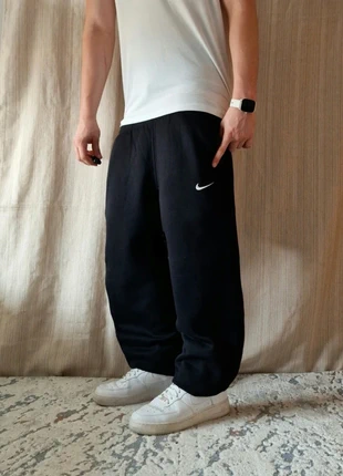 Nike Vintage Baggy Parachute Pants Schwarz Weiß NRG Solo Swoosh TN Shox Trackpants, marca: Nike, estado: Muy bueno, tamaño: S, 39,00 €, 41,65 € Protección al comprador incluida