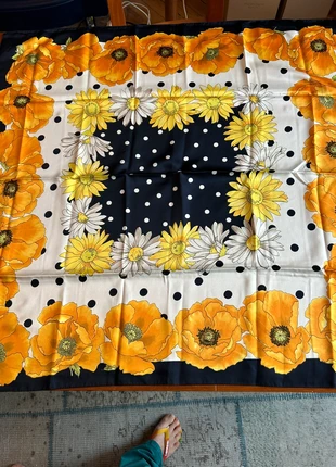 Grand foulard soie parfait état, estado: Muy bueno, 10,00 €, 11,20 € Protección al comprador incluida