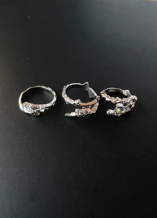 asymmetric adjustable irregular ring set, brand: y2k, condizioni: Ottime, taglia: Regolabile, €10.00, €11.20 include la Protezione acquisti