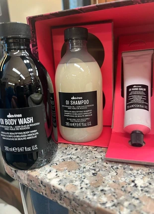 Cofanetto Davines tre prodotti Il generoso, brand: Davines, condizioni: Nuovo con cartellino, €48.00, €51.10 include la Protezione acquisti