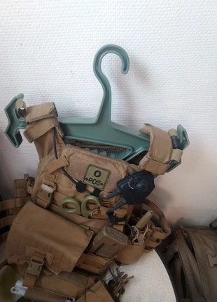 Cintre, marque: Warrior, état: Neuf sans étiquette, 12,00 €, 13,30 € Protection acheteurs incluse