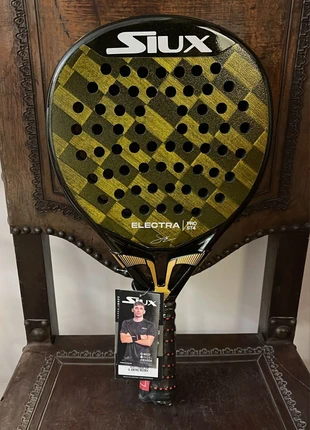 Pala de padel siux electra ST4 Stupa Pro 2025, NO Negociable, marque: Siux, état: Neuf avec étiquette, 164,00 €, 172,90 € Protection acheteurs incluse
