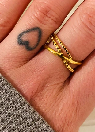 Bague ajustable fine croix double anneaux martelée torsadée tendance doré acier inoxydable, marque: Tendance, état: Très bon état, taille: Ajustable, 8,00 €, 9,10 € Protection acheteurs (Pro) incluse