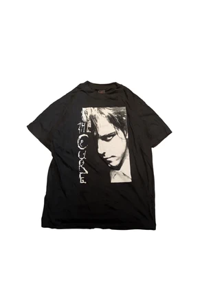90s/00s vintage The Cure Robert Smith Portrait Graphic Shirt – Size S – Very Rare, merk: stars & stripes, staat: Heel goed, maat: S, € 35,00, € 37,45 inclusief Kopersbescherming Pro