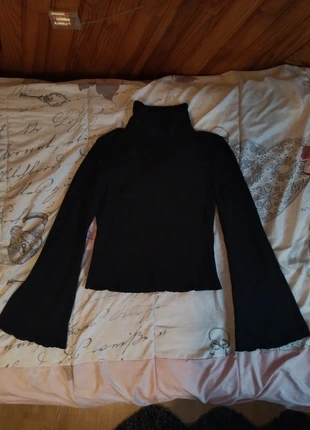 Pull noir col roulé avec manches évasées, marca: Shein, estado: Muito bom, tamanho: S / 36 / 8, €6.00, €7.00 inclui Proteção do Comprador