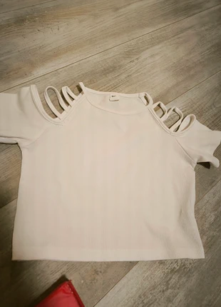 Top / Tshirtb, marque: Shein, état: Très bon état, taille: 8 ans / 128 cm, 2,00 €, 2,80 € Protection acheteurs incluse