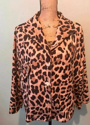 🌸Veste-Chemise Léopard Chic - Made in Italy, marque: Made In Italy, état: Très bon état, taille: Taille unique, 24,00 €, 25,90 € Protection acheteurs incluse