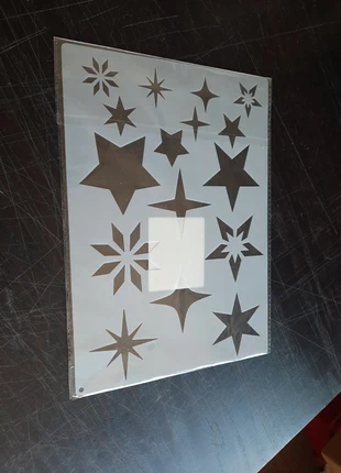 Stencil met sterren, brand: onbekend, condizioni: Nuovo senza cartellino, taglia: Taglia unica, €1.00, €1.75 include la Protezione acquisti