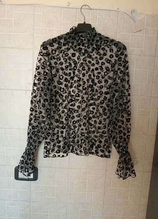 Blusa donna manica lunga.. trasparente, merk: OCCULT, staat: Heel goed, maat: M / 38 / 10, € 10,00, € 11,20 inclusief Kopersbescherming