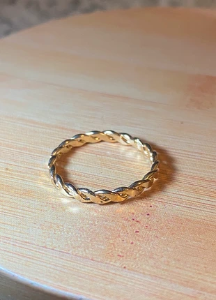 Bague dorée fine torsadée, marke: Intemporel, zustand: Neu, größe: Größenverstellbar, 2,00 €, 2,80 € inklusive Vinted-Käuferschutz