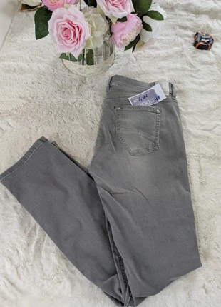 Jeans femme marque Zerres taille 42 couleur gris, merk: Zerres, staat: Heel goed, maat: XL / 42 / 14, € 18,99, € 20,64 inclusief Kopersbescherming Pro