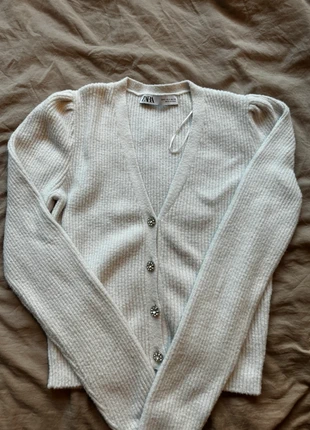 Pull à strass, marque: Zara, état: Très bon état, taille: S, 10,00 €, 11,20 € Protection acheteurs incluse