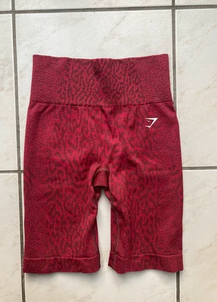 Short adapt animal seamless gymshark taille XS couleur rouge, marke: Gymshark, zustand: Sehr gut, größe: XS / 34 / 6, 17,00 €, 18,55 € beinhaltet Vinted-Käuferschutz Pro