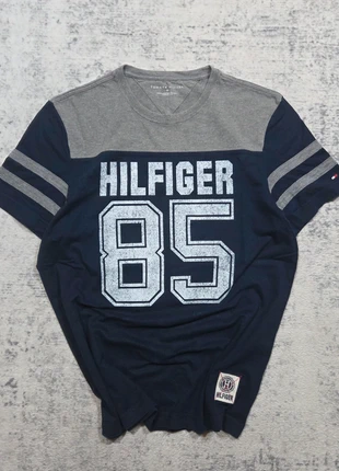 👕 T-shirt Tommy Hilfiger 85 M Vintage Rétro Sport College, marque: Tommy Hilfiger, état: Très bon état, taille: M, 19,95 €, 21,65 € Protection acheteurs (Pro) incluse