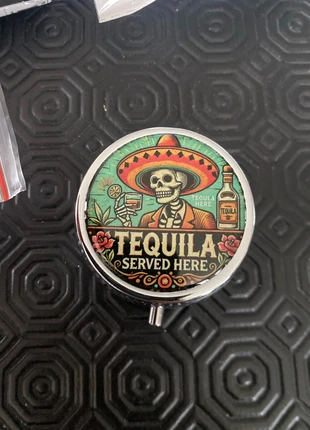 Petite boîte de rangement pour médicaments, marke: De, zustand: Sehr gut, 10,00 €, 11,20 € inklusive Vinted-Käuferschutz