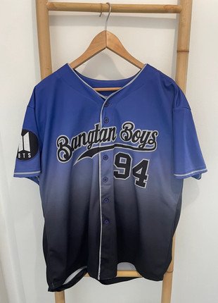 Bangtan boys taille XL, état: Très bon état, taille: XL, 15,00 €, 16,45 € Protection acheteurs incluse