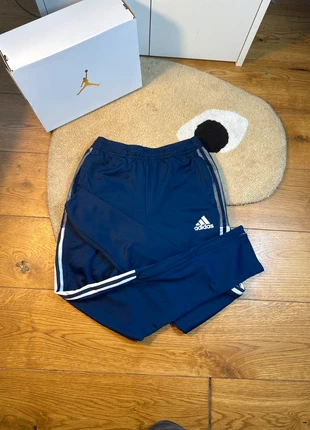 Pantalon de survêtement Adidas Primegreen 👖, merk: adidas, staat: Heel goed, maat: XS, € 9,99, € 11,19 inclusief Kopersbescherming