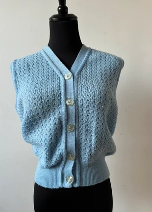 Gilet sans manche bleu clair, staat: Goed, maat: S / 36 / 8, € 10,00, € 11,20 inclusief Kopersbescherming