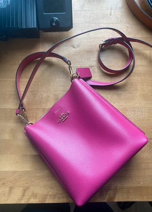 Coach Willow Bucket Magenta Bag, merk: Coach, staat: Heel goed, € 140,00, € 147,70 inclusief Kopersbescherming