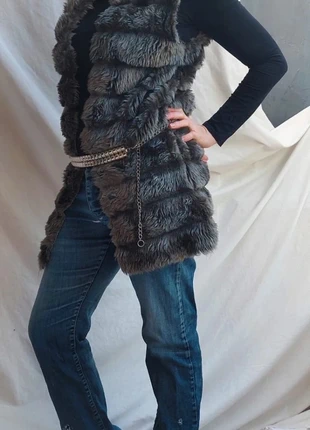 :
🌟 Gilet en Fausse Fourrure Vintage - Élégance et Confort Incomparables 🌟, merk: Vintage Dressing, staat: Nieuw zonder prijskaartje, maat: M / 38 / 10, € 16,00, € 17,50 inclusief Kopersbescherming