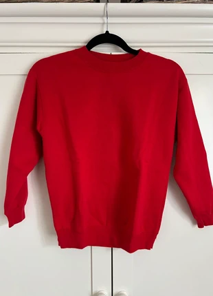 Sweat rouge 10 ans, marke: Fruit of the Loom, zustand: Sehr gut, größe: 10 Jahre / 140, 5,00 €, 5,95 € inklusive Vinted-Käuferschutz