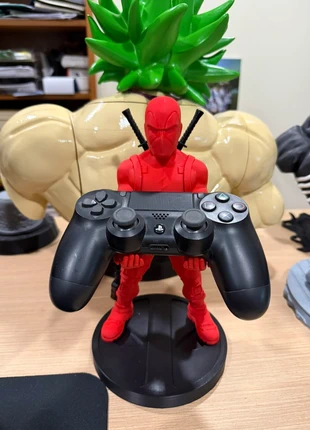 Deadpool Controller Holder PS5/XBOX/PC, marca: Deadpool, estado: Novo sem etiquetas, €20.00, €21.70 inclui Proteção do Comprador