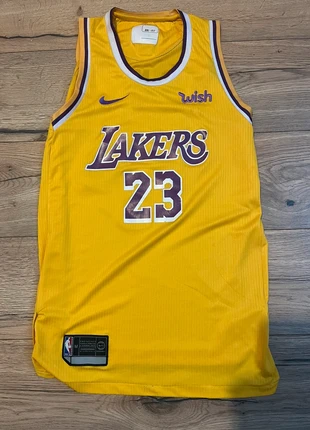 Maillot Lakers Lebron James, marke: Nike, zustand: Sehr gut, größe: S, 15,00 €, 16,45 € inklusive Vinted-Käuferschutz