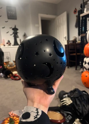 Light up witches ball, brand: Home Bargains, condition: Very good, £3.00, £3.85 includes Buyer Protection