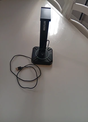 Support casque avec borne de recharge USB, brand: Battletron, condizioni: Buone, €2.00, €2.80 include la Protezione acquisti