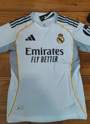 Maillot Real Madrid, marque: adidas, état: Neuf avec étiquette, taille: M, 19,90 €, 21,60 € Protection acheteurs incluse