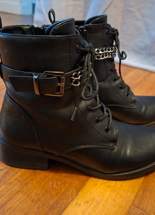 Bottines femme noir, brand: Tissaia, condition: Good, size: 40, €5.00, €5.95 includes Buyer Protection