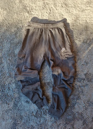 nike pantaloni tuta cargo black, marque: Nike, état: Bon état, taille: XS, 9,00 €, 10,15 € Protection acheteurs incluse