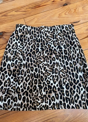 Jupe courte léopard - Amisu T34, merk: Amisu, staat: Goed, maat: XS / 34 / 6, € 2,00, € 2,80 inclusief Kopersbescherming