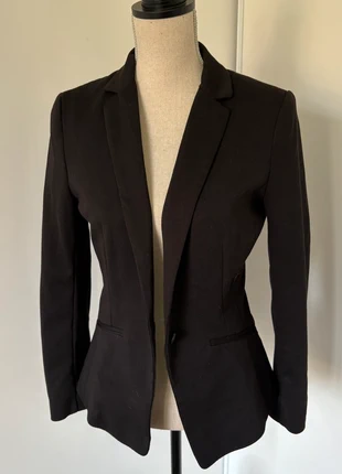 Veste blazer noir T38, marca: H&M, estado: Muy bueno, tamaño: M / 38 / 10, 10,00 €, 11,20 € Protección al comprador incluida