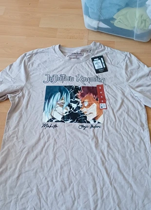 Jujutsu kaisen t-shirt S, merk: Jujutsu Kaisen, staat: Nieuw met prijskaartje, maat: S, € 5,00, € 5,95 inclusief Kopersbescherming