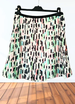 👄Jupe Naf Naf 40, marke: Naf Naf, zustand: Sehr gut, größe: L / 40 / 12, 5,00 €, 5,95 € inklusive Vinted-Käuferschutz