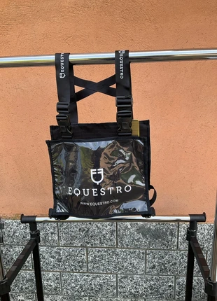 Pettorina porta numero da gara, merk: Equestro, staat: Nieuw met prijskaartje, € 40,00, € 42,70 inclusief Kopersbescherming