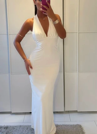 Vestido blanco halter – escote profundo y caída elegante, marque: Local, état: Très bon état, taille: S / 36 / 8, 72,00 €, 76,30 € Protection acheteurs incluse