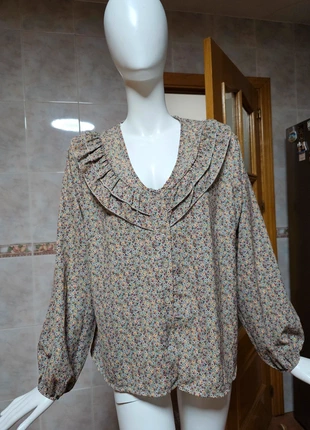 Blusa de flores talla 44, marque: Valentina, état: Très bon état, taille: XXL / 44 / 16, 10,00 €, 11,20 € Protection acheteurs incluse