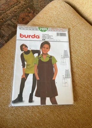 Patron couture vintage années 90 robe jupe fille, zustand: Sehr gut, 5,00 €, 5,95 € beinhaltet Vinted-Käuferschutz Pro