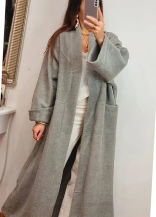 Magnifique manteau long oversize, merk: Boutique Parisienne, staat: Heel goed, maat: M / 38 / 10, € 49,00, € 52,15 inclusief Kopersbescherming Pro