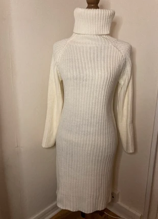 Robe-Pull Côtes Blanches / Écrues Col Roulé - Taille XS/S - Très Bon État - Style Minimaliste, brand: Boutique indépendante, condition: Very good, size: XS / 34 / 6, €12.00, €13.30 includes Buyer Protection